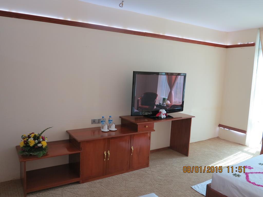 Su Tine San Royal Palace Hotel Bagan Oda fotoğraf