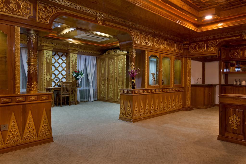 Su Tine San Royal Palace Hotel Bagan Dış mekan fotoğraf