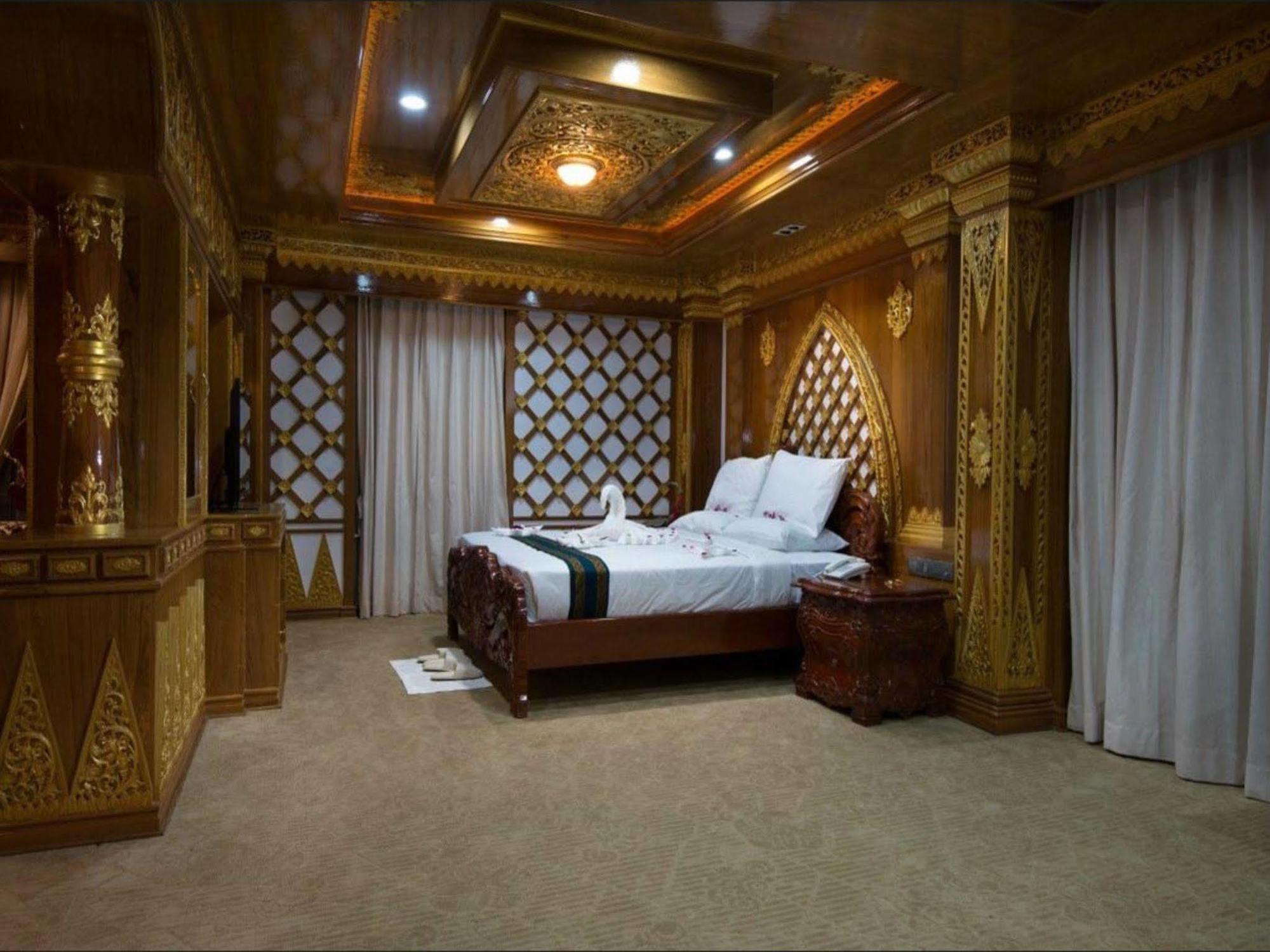 Su Tine San Royal Palace Hotel Bagan Dış mekan fotoğraf