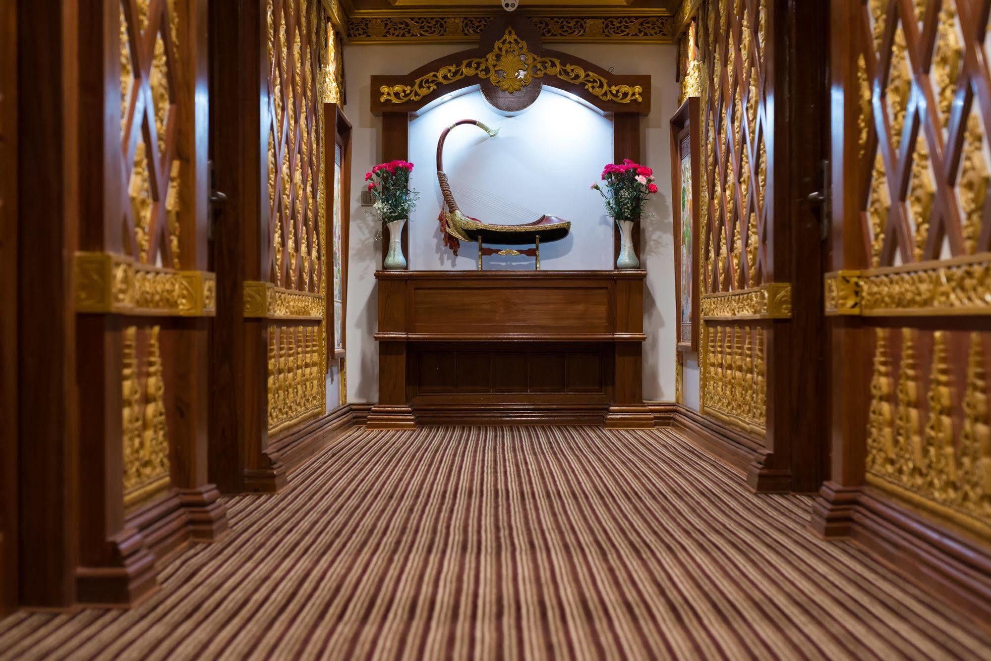 Su Tine San Royal Palace Hotel Bagan Dış mekan fotoğraf