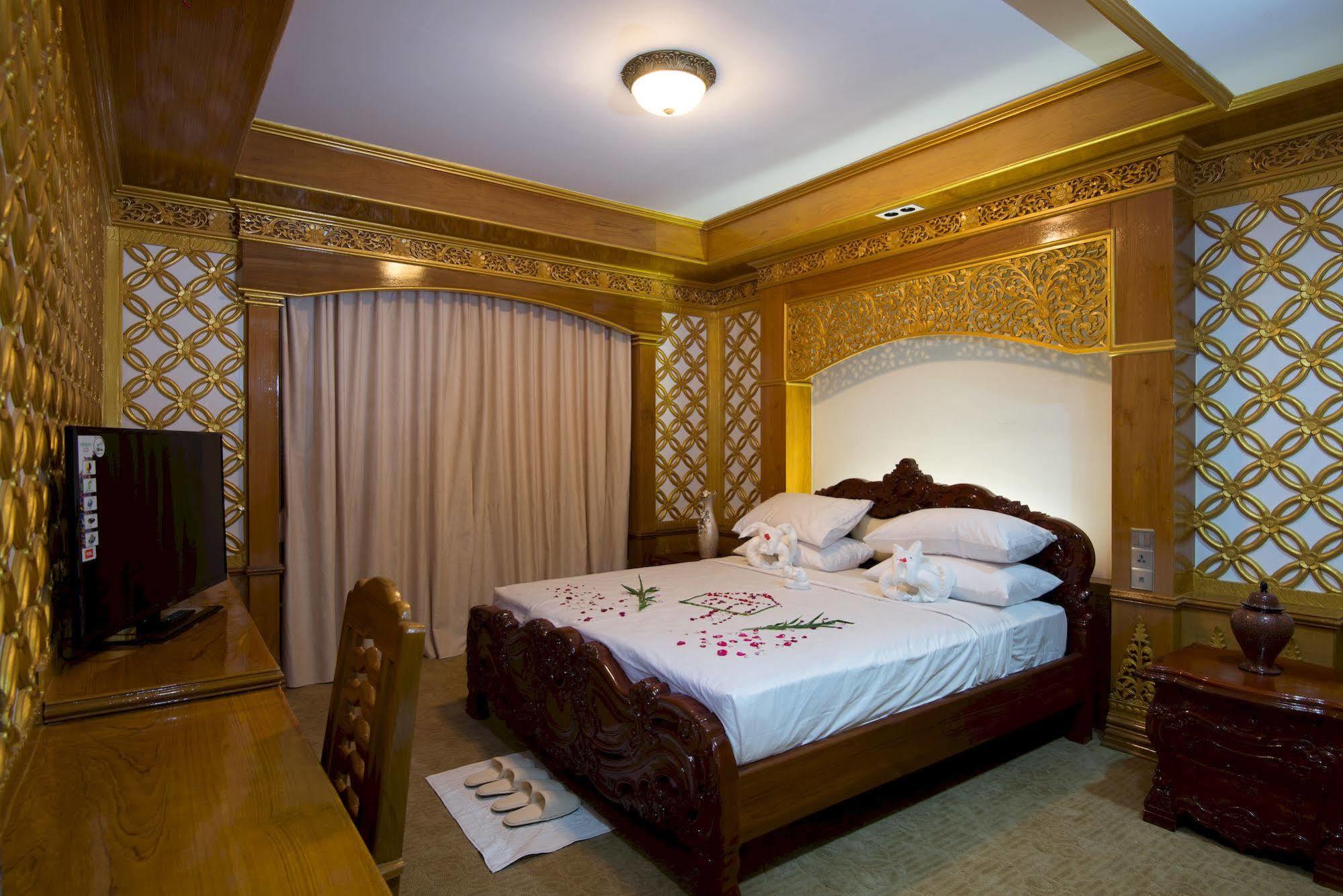 Su Tine San Royal Palace Hotel Bagan Dış mekan fotoğraf